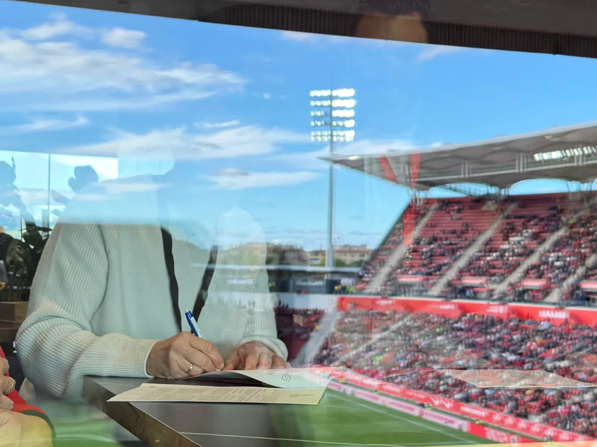 Vertragsunterzeichnung im Estadi Mallorca Son Moix