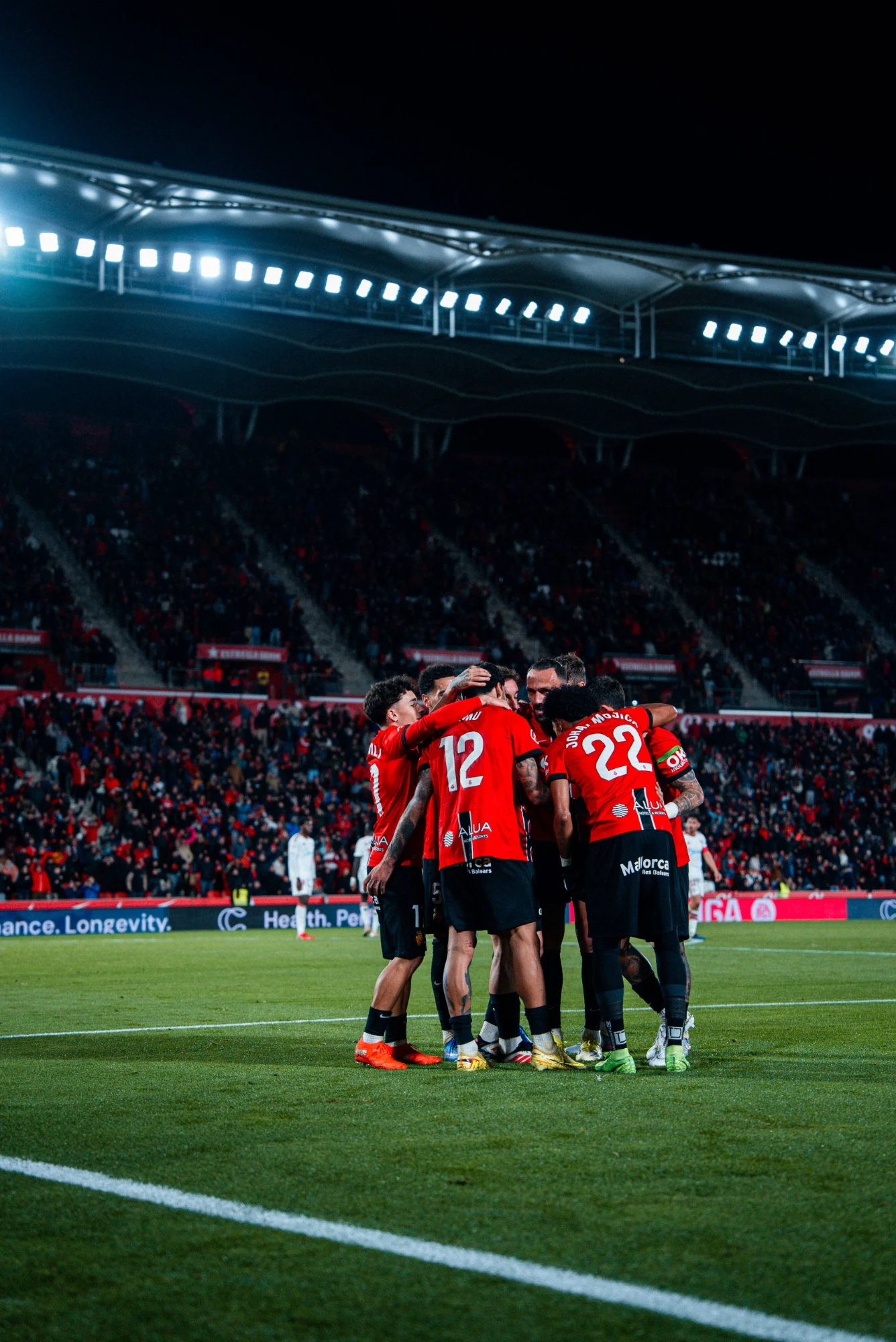 Mannschaft des RCD Mallorca im Estadi Mallorca Son Moix